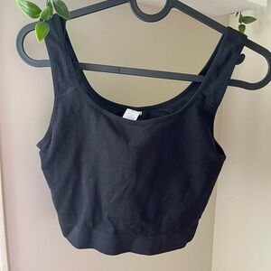 Black ribbed sleeveless bra top 
Size: M (fit like S)